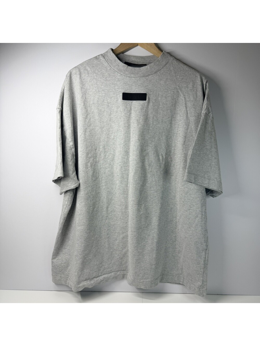 Fear of God Essentials T-Shirt Men’s Small Heather Gray Logo Plaque 100% Cotton